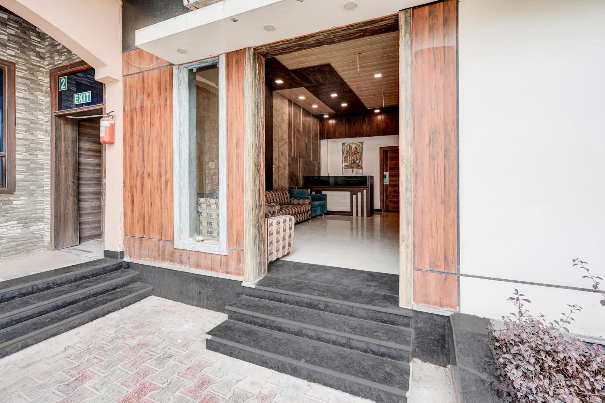 Hotel O Mayur Resort Mathura Kültér fotó